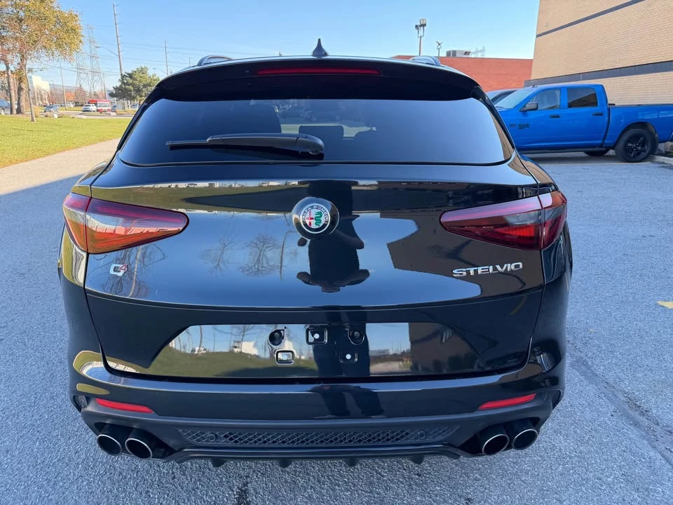 2023 Alfa Romeo Stelvio - Image 8 of 19