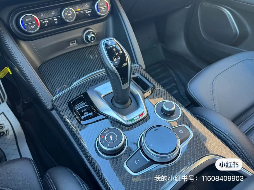 2023 Alfa Romeo Stelvio - Image 8 of 10