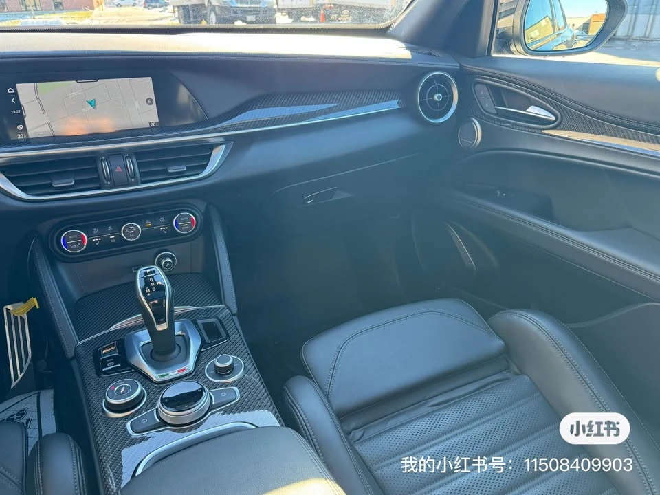 2023 Alfa Romeo Stelvio - Image 7 of 10