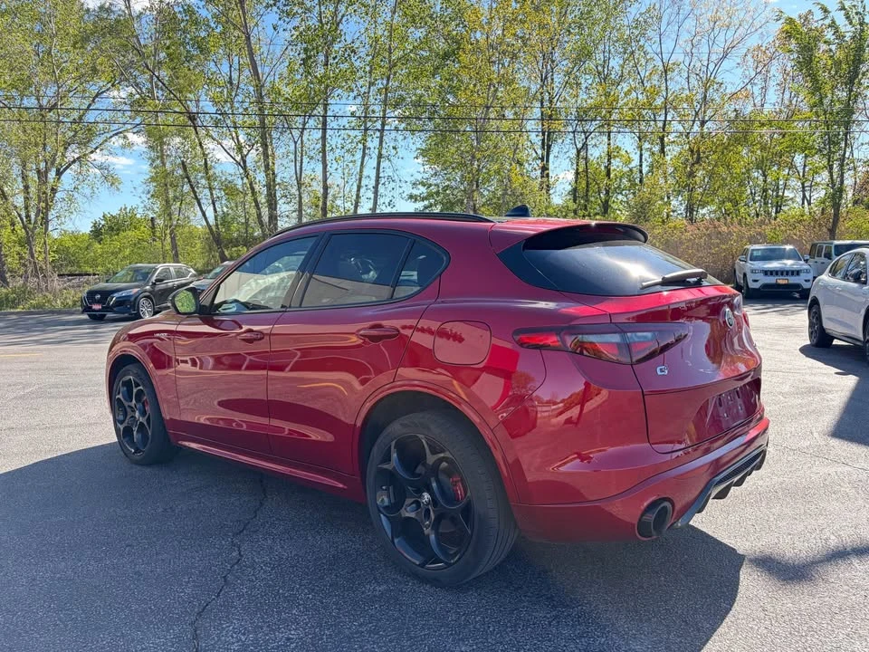 2023 Alfa Romeo Stelvio - Image 4 of 6