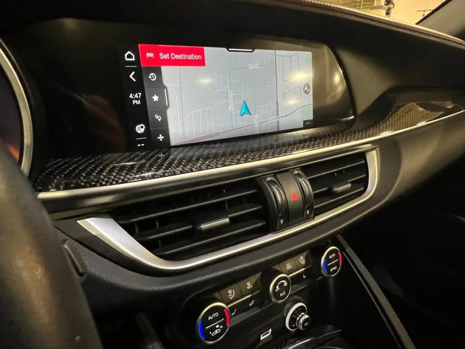 2023 Alfa Romeo Stelvio - Image 18 of 19