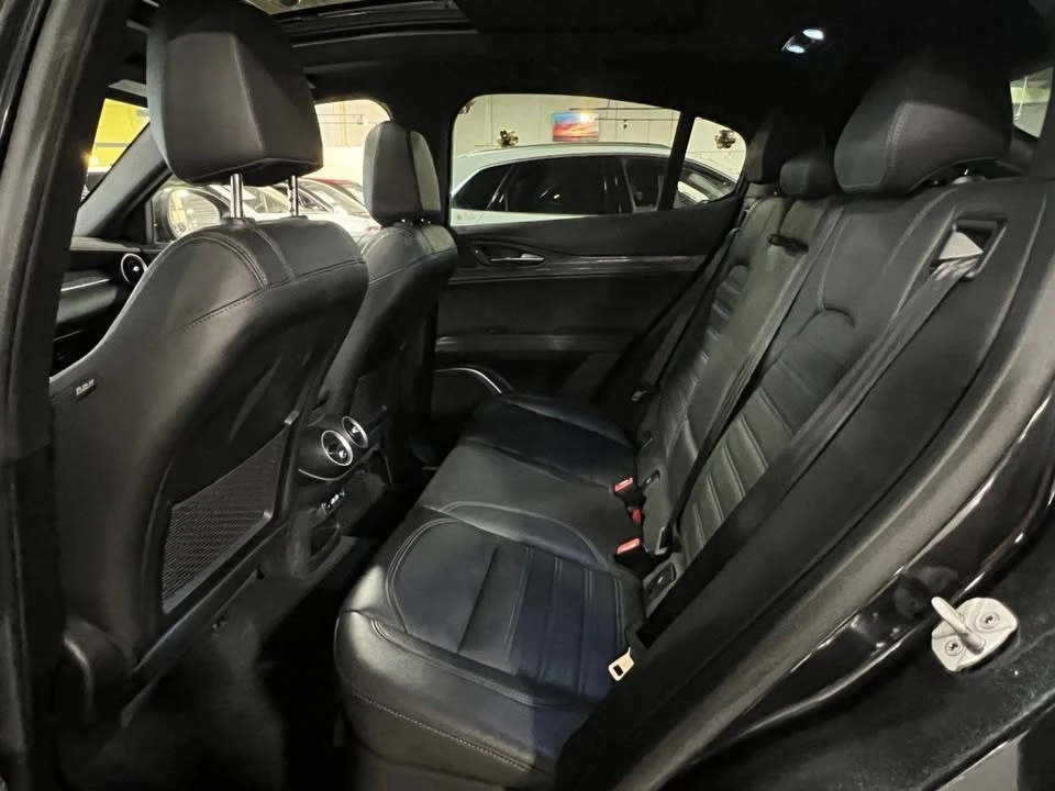 2023 Alfa Romeo Stelvio - Image 14 of 19