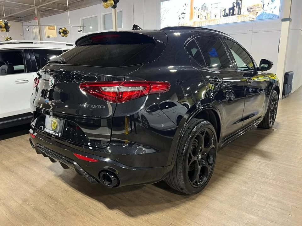 2023 Alfa Romeo Stelvio - Image 4 of 19