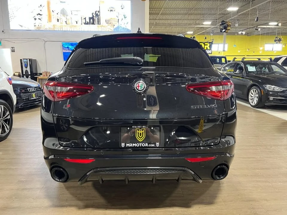 2023 Alfa Romeo Stelvio - Image 5 of 19