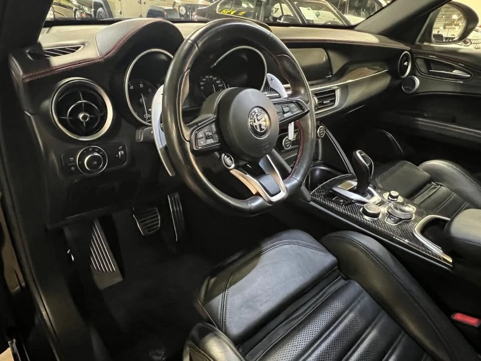 2023 Alfa Romeo Stelvio - Image 12 of 19