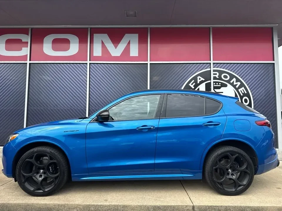 2023 Alfa Romeo Stelvio - Image 4 of 20