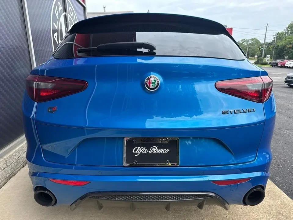 2023 Alfa Romeo Stelvio - Image 8 of 20