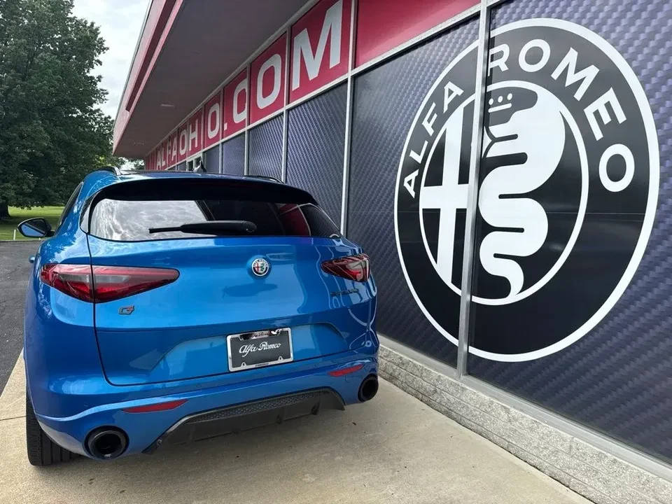 2023 Alfa Romeo Stelvio - Image 9 of 20