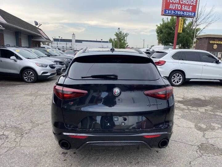 2023 Alfa Romeo Stelvio - Image 4 of 14