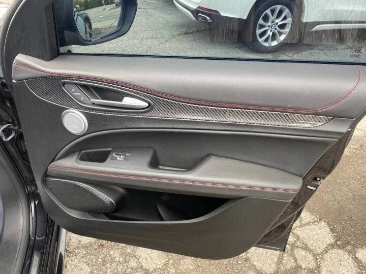 2023 Alfa Romeo Stelvio - Image 11 of 14