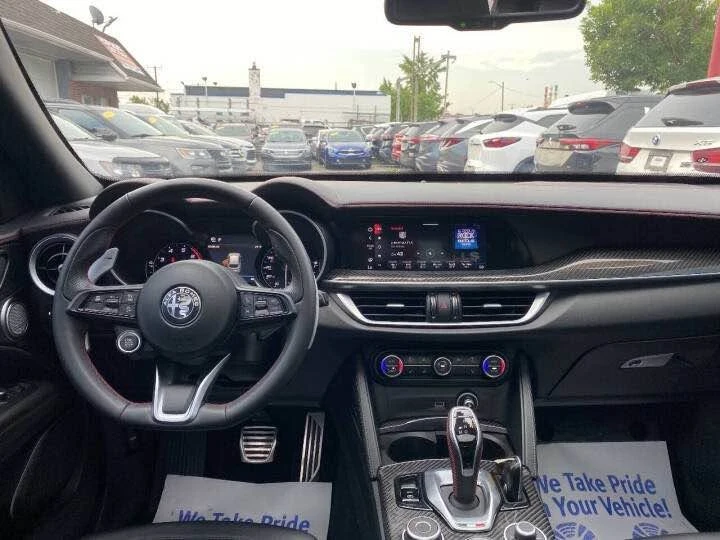 2023 Alfa Romeo Stelvio - Image 13 of 14