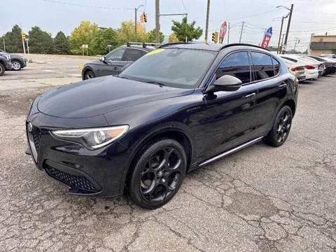 2023 Alfa Romeo Stelvio Estrema Sport Utility 4D