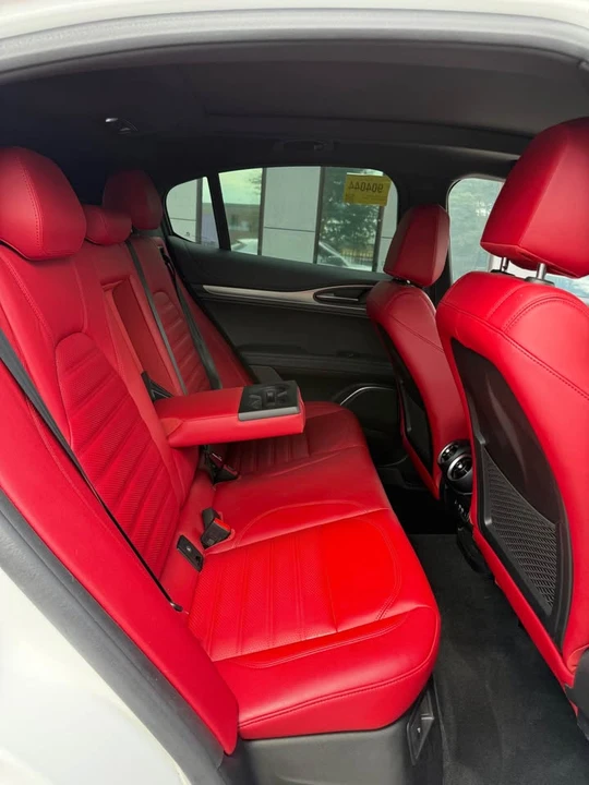 2023 Alfa Romeo Stelvio - Image 11 of 15