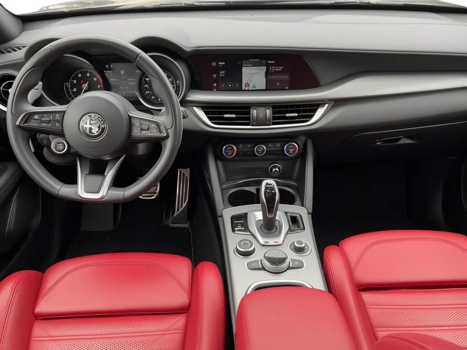 2023 Alfa Romeo Stelvio - Image 4 of 12