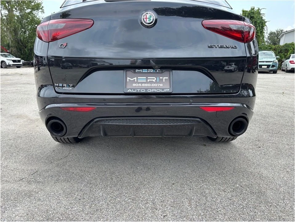 2023 Alfa Romeo Stelvio - Image 17 of 20