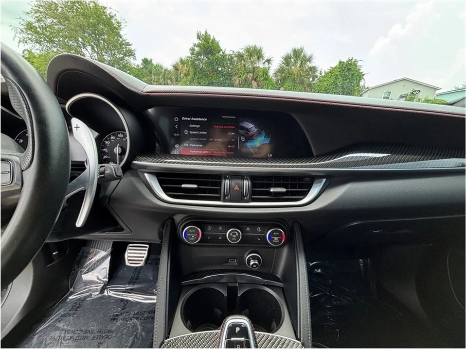 2023 Alfa Romeo Stelvio - Image 11 of 20