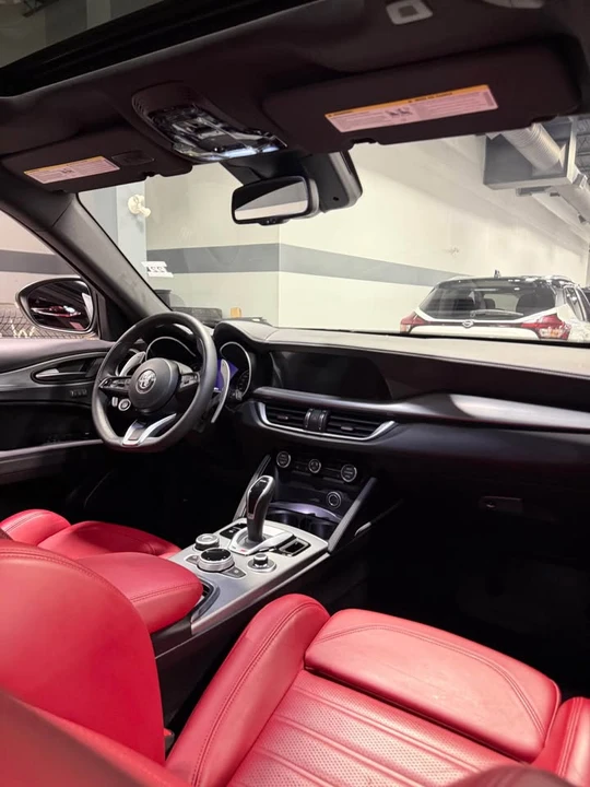2023 Alfa Romeo Stelvio - Image 5 of 7