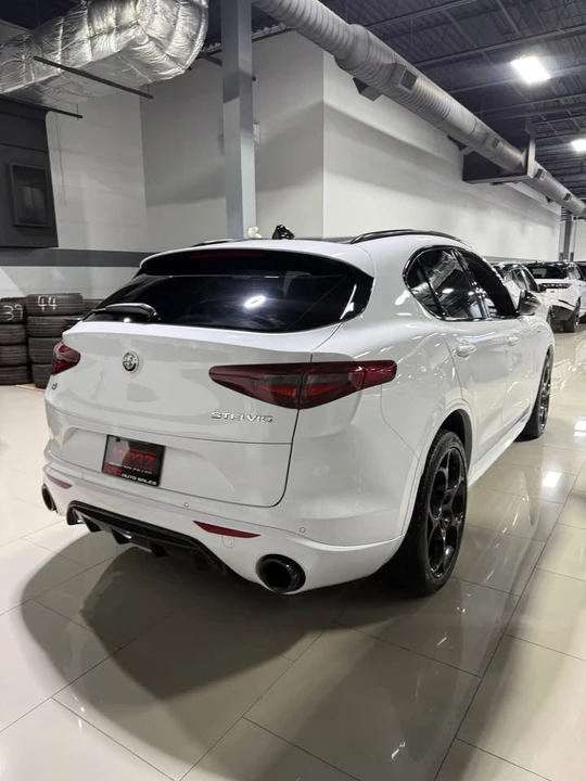 2023 Alfa Romeo Stelvio - Image 3 of 9