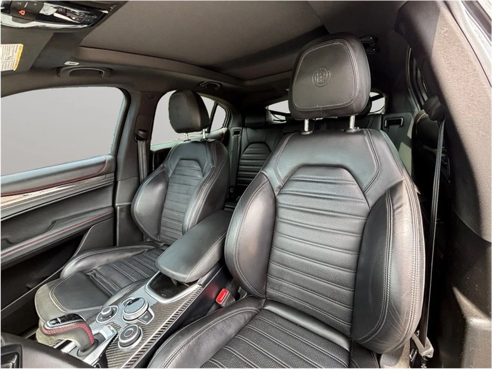 2023 Alfa Romeo Stelvio - Image 20 of 20