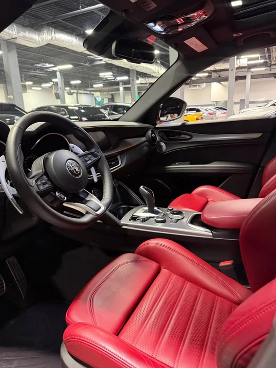 2023 Alfa Romeo Stelvio - Image 3 of 9