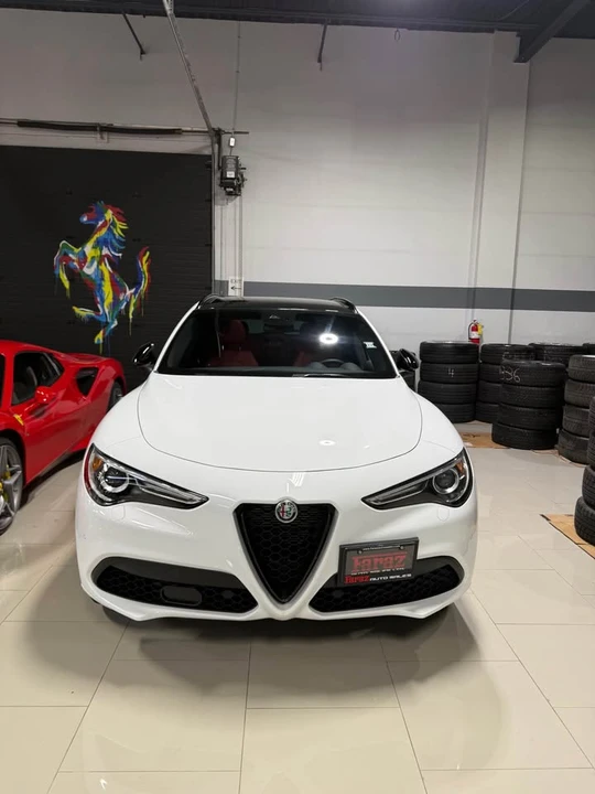 2023 Alfa Romeo Stelvio - Image 2 of 7