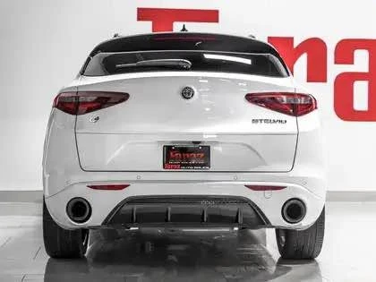 2023 Alfa Romeo Stelvio - Image 4 of 10