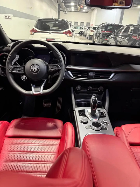 2023 Alfa Romeo Stelvio - Image 6 of 9