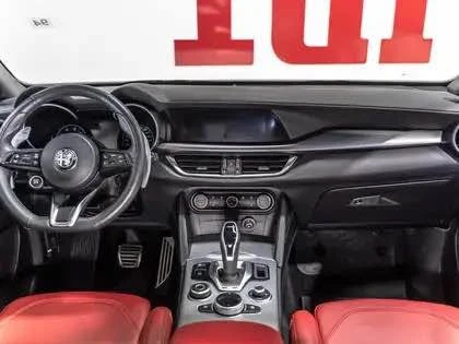2023 Alfa Romeo Stelvio - Image 7 of 10