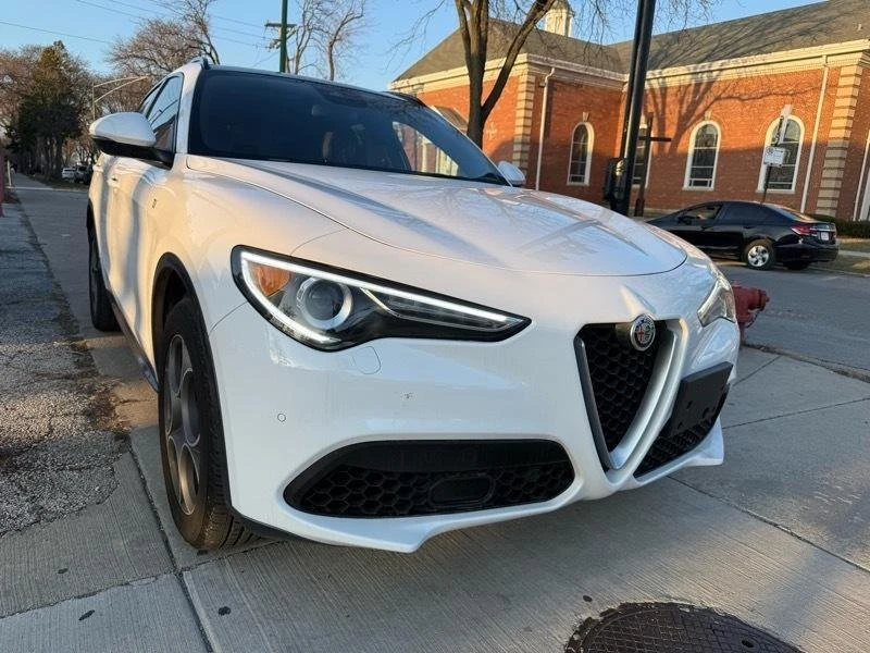 2023 Alfa Romeo Stelvio - Image 11 of 20