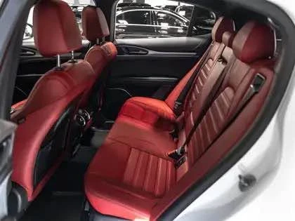 2023 Alfa Romeo Stelvio - Image 10 of 10