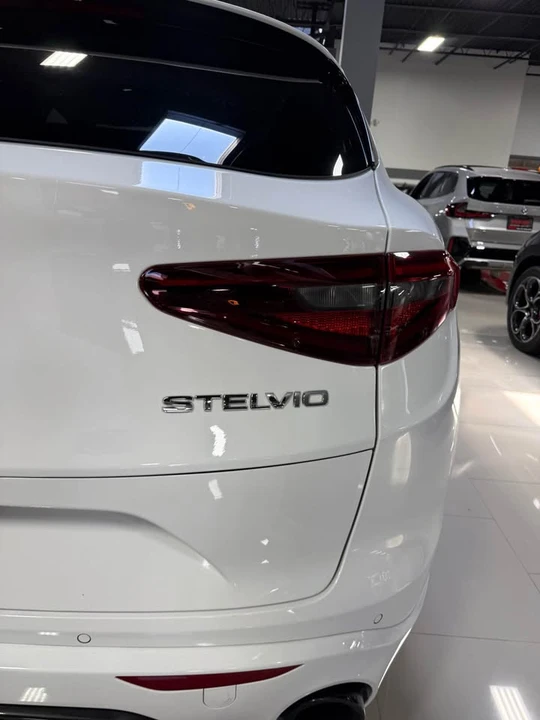 2023 Alfa Romeo Stelvio - Image 6 of 6