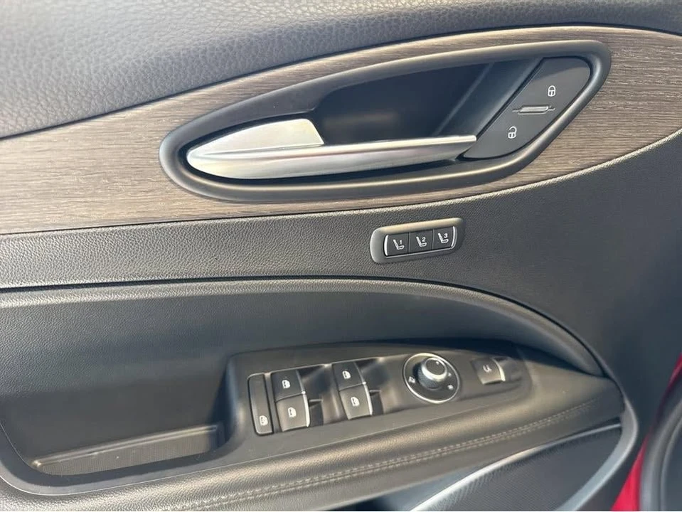 2023 Alfa Romeo Stelvio - Image 18 of 20