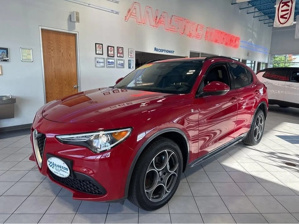 2023 Alfa Romeo Stelvio - Image 8 of 20