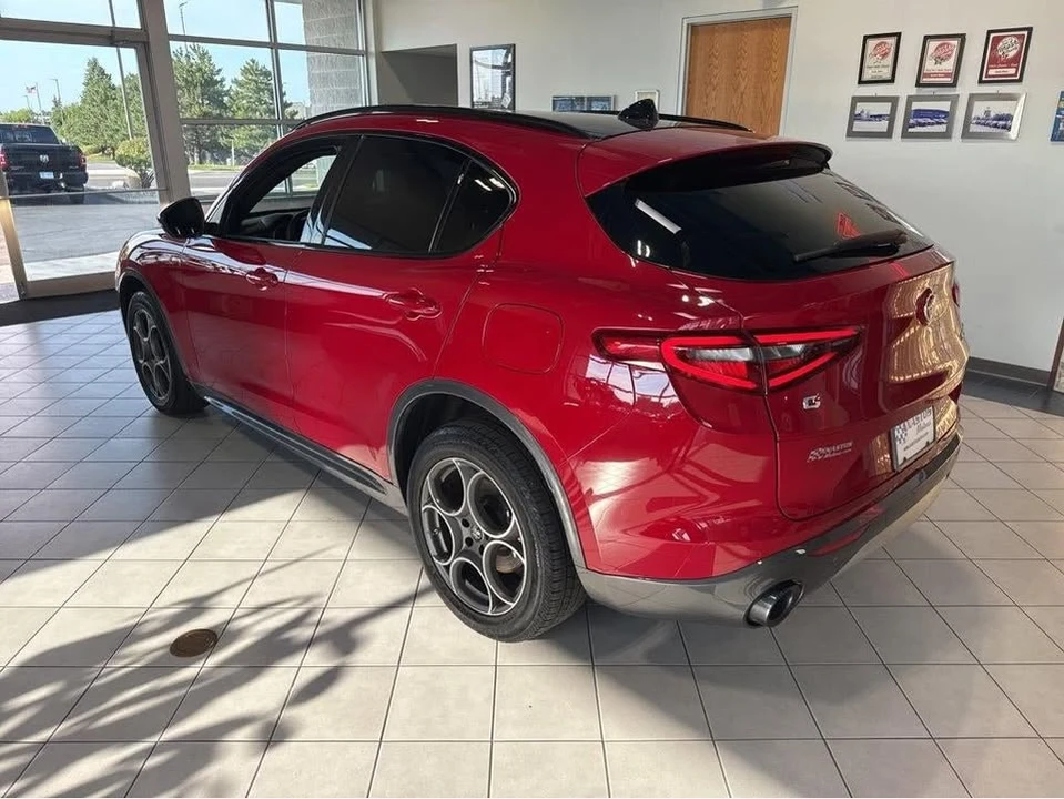 2023 Alfa Romeo Stelvio - Image 11 of 20