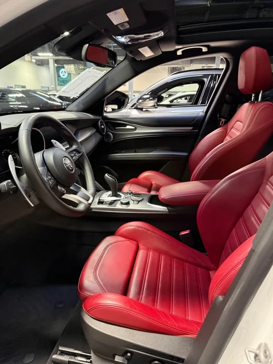 2023 Alfa Romeo Stelvio - Image 3 of 6