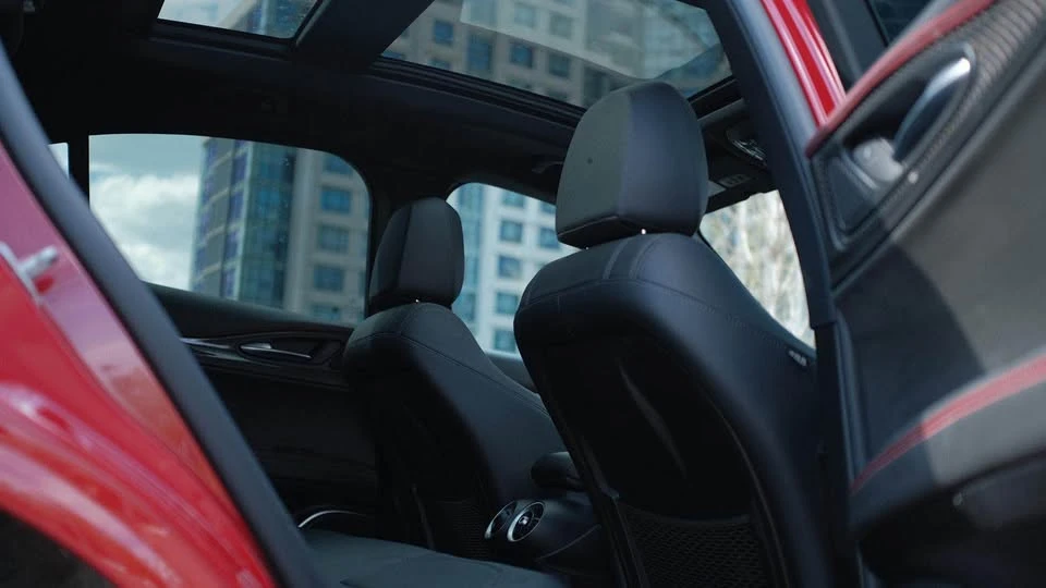 2023 Alfa Romeo Stelvio - Image 16 of 16