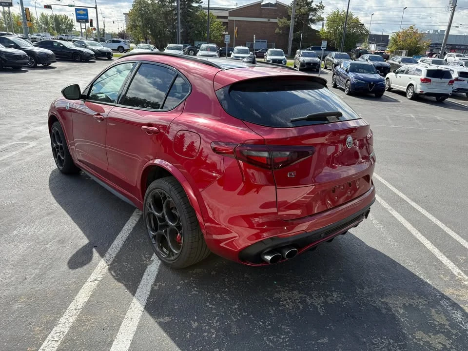 2023 Alfa Romeo Stelvio - Image 5 of 7