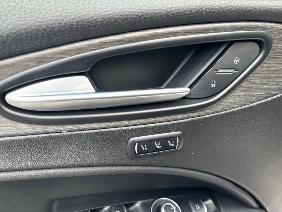 2023 Alfa Romeo Stelvio - Image 16 of 20