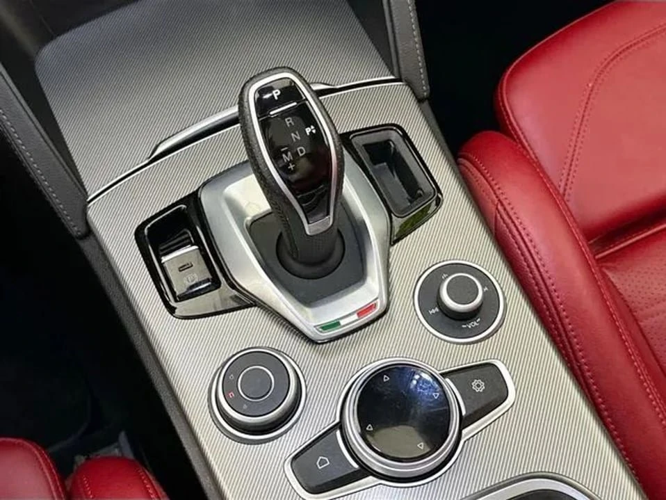 2023 Alfa Romeo Stelvio - Image 19 of 20