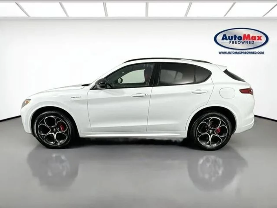 2023 Alfa Romeo Stelvio - Image 4 of 20