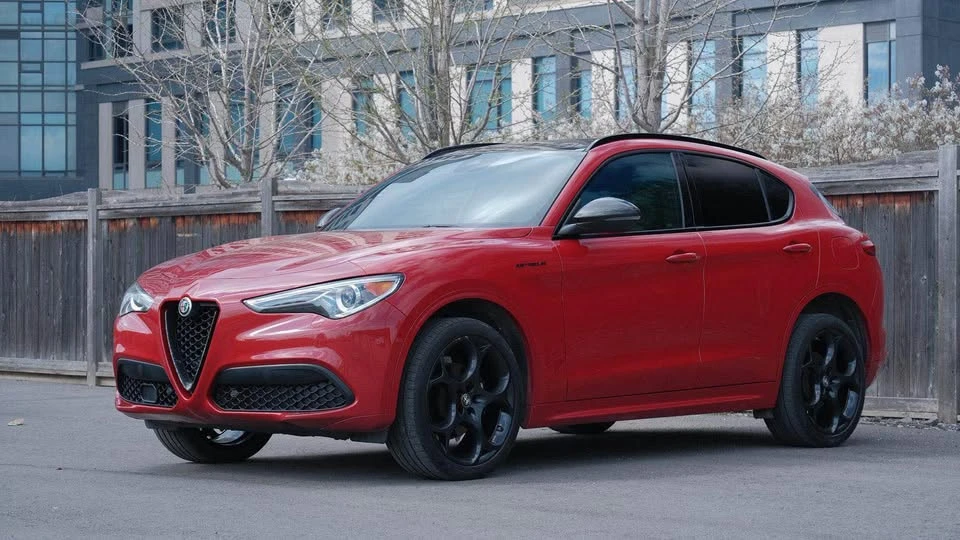 2023 Alfa Romeo Stelvio - Image 3 of 16