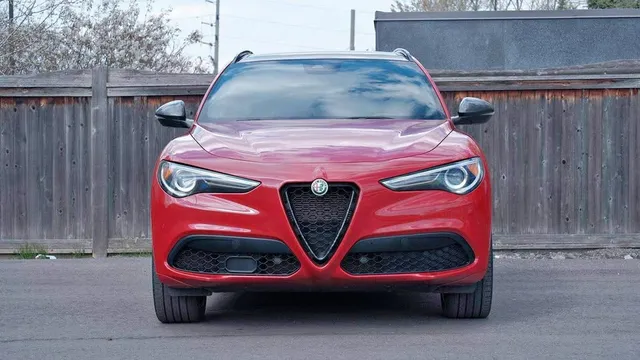 2023 Alfa Romeo Stelvio Estrema