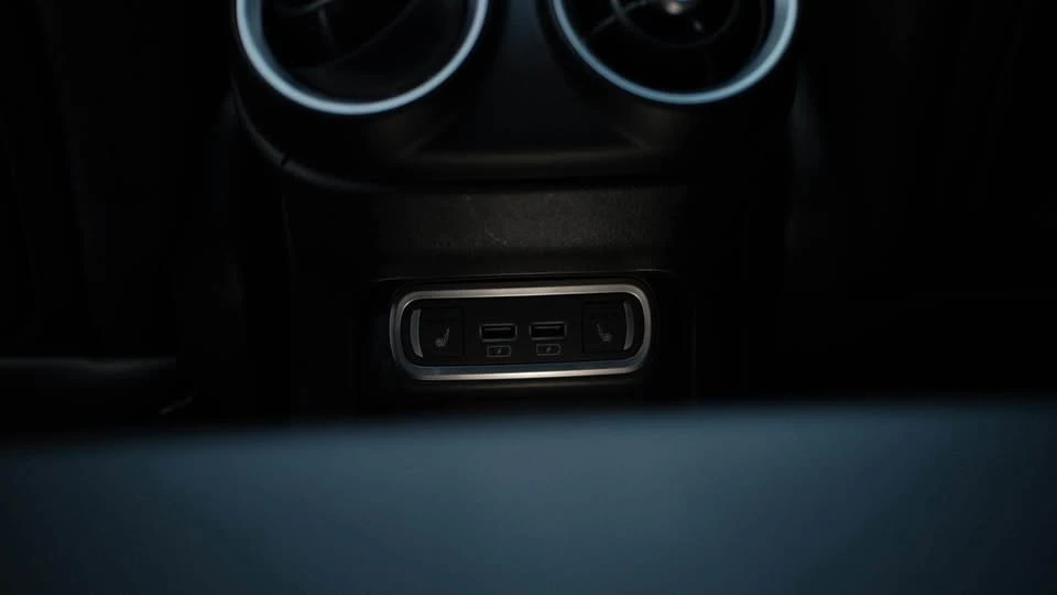 2023 Alfa Romeo Stelvio - Image 12 of 16