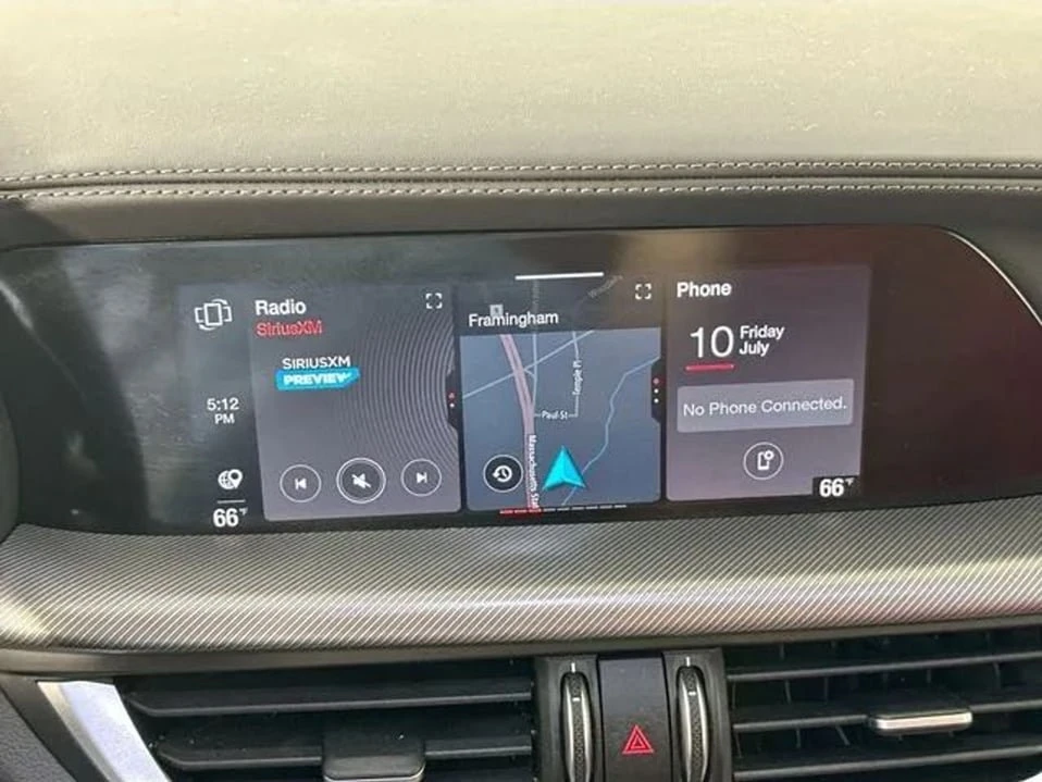 2023 Alfa Romeo Stelvio - Image 15 of 20