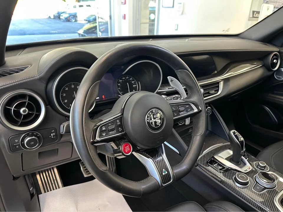 2023 Alfa Romeo Stelvio Quadrifoglio - Image 11 of 20