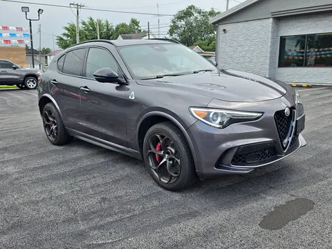 2023 Alfa Romeo Stelvio Quadrifoglio