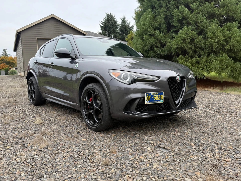 2023 Alfa Romeo Stelvio Quadrifoglio - Image 18 of 31