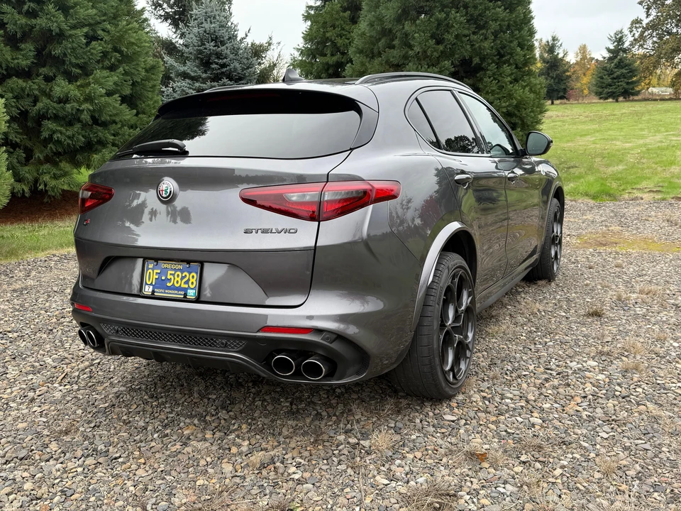 2023 Alfa Romeo Stelvio Quadrifoglio - Image 13 of 31