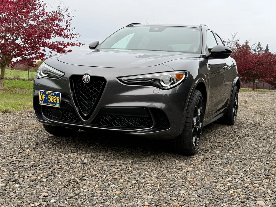 2023 Alfa Romeo Stelvio Quadrifoglio - Image 6 of 31