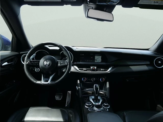 2023 Alfa Romeo Stelvio - Image 18 of 20